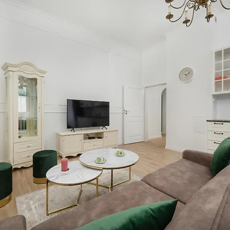 Jednosci Narodowej Stylowy By Renters Wrocław