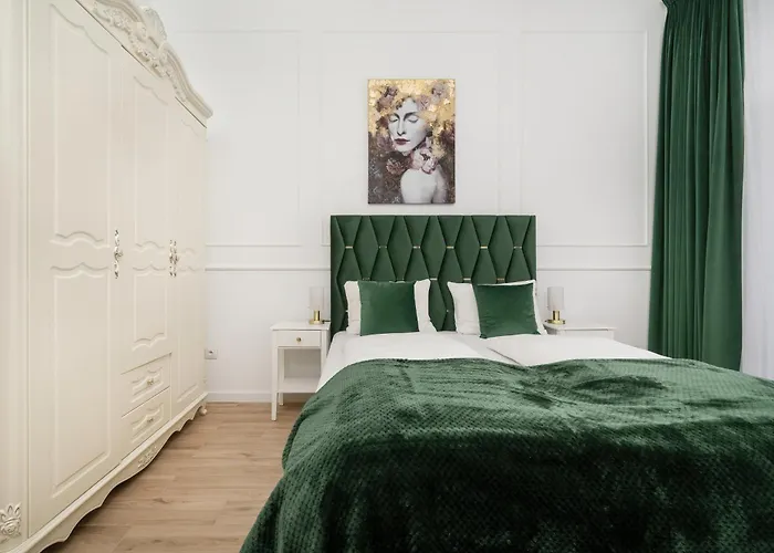 Jednosci Narodowej Stylowy By Renters Apartment *